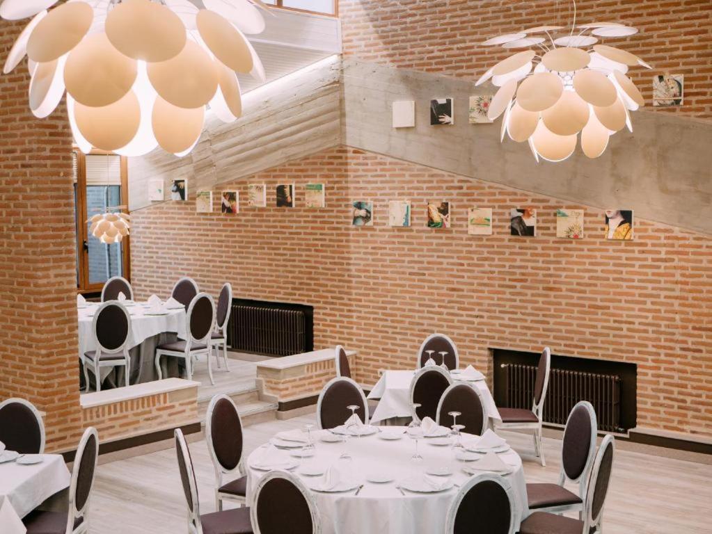 Hotel Restaurante El Montico Tordesillas Buitenkant foto