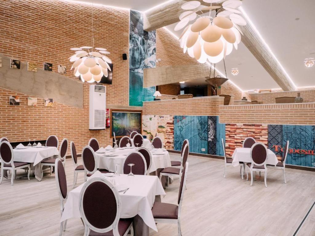 Hotel Restaurante El Montico Tordesillas Buitenkant foto