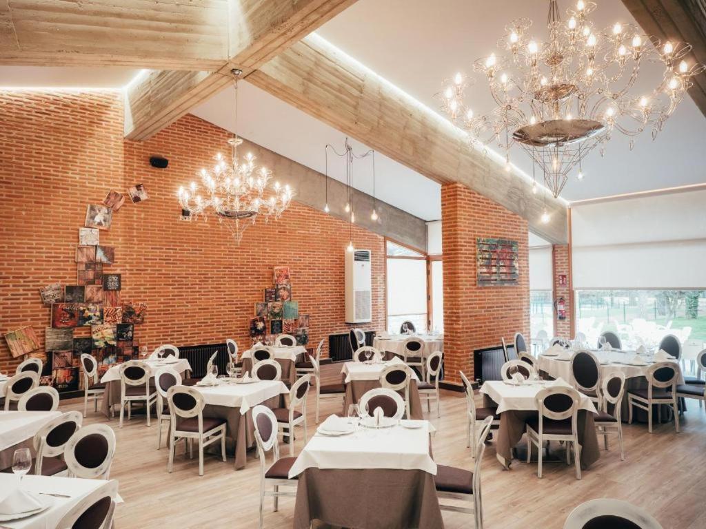 Hotel Restaurante El Montico Tordesillas Buitenkant foto